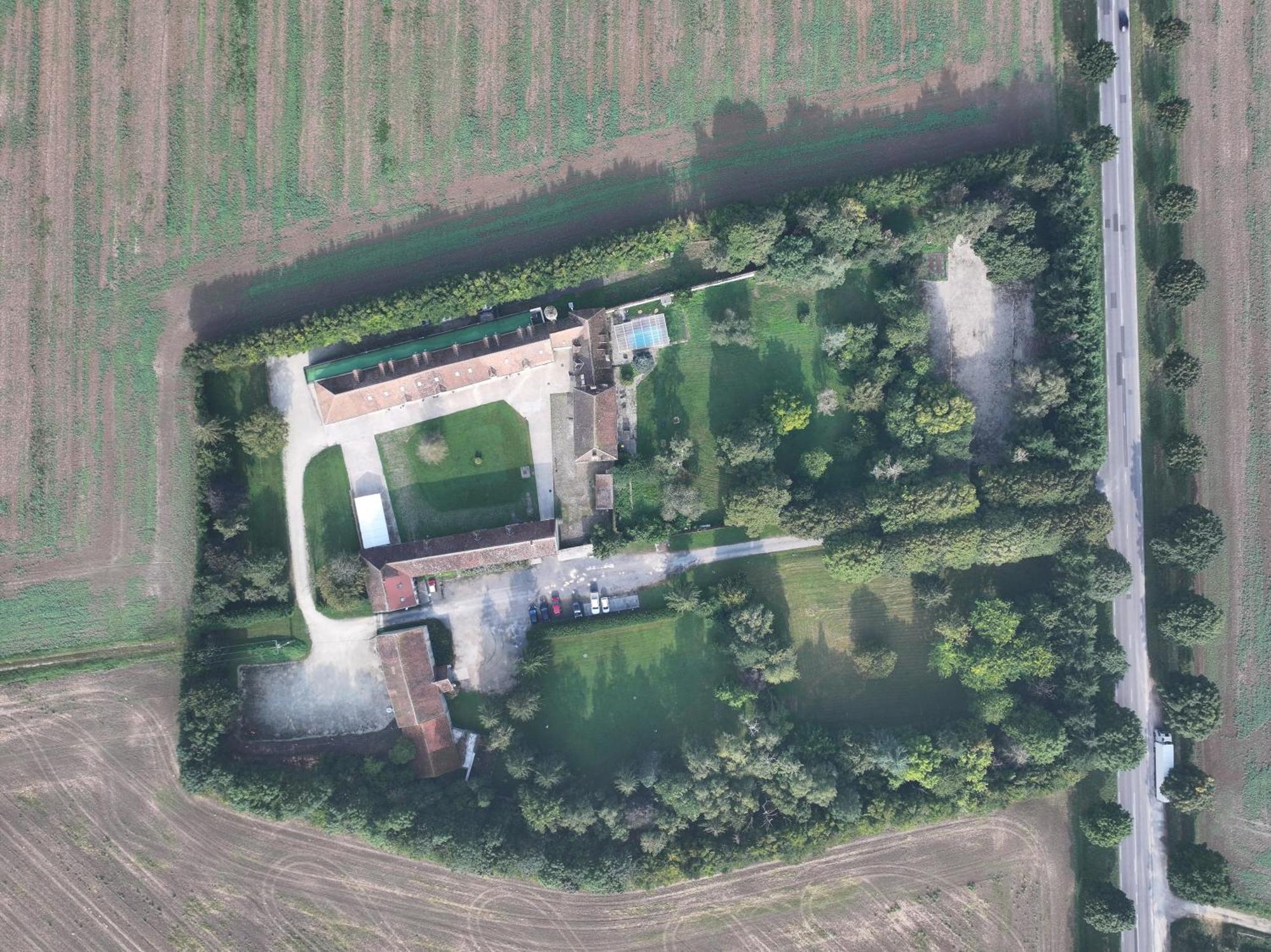Domaine De La Ferme De Mont Bed & Breakfast Mormant Exterior photo
